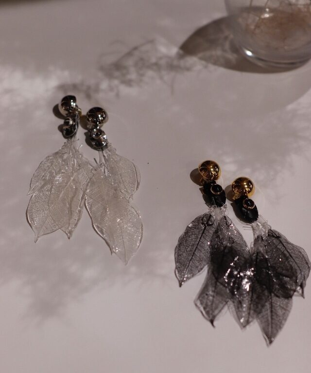 FUMIE=TANAKA フミエタナカ clear real leaf earring F23S-56 サムネイル画像