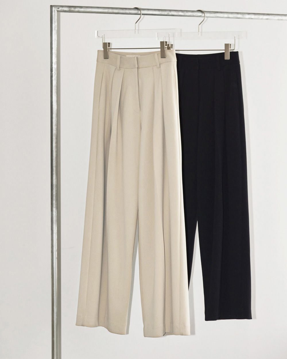TODAYFUL　トゥデイフル Doubletuck Twill Trousers 12310722 サムネイル画像
